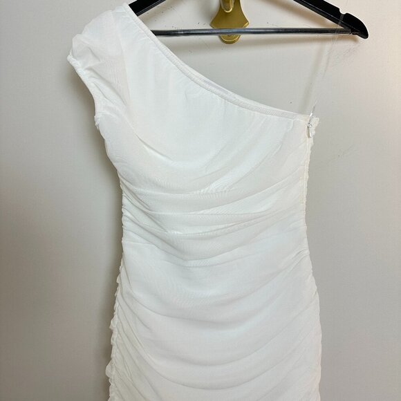 ELLIATT Vienna Ruched One-shoulder Gown in White Size X-Small - Picture 3 of 7